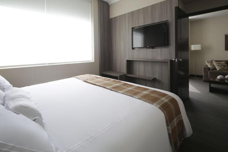 Casa Andina Premium Trujillo Hotel Encalada Ngoại thất bức ảnh
